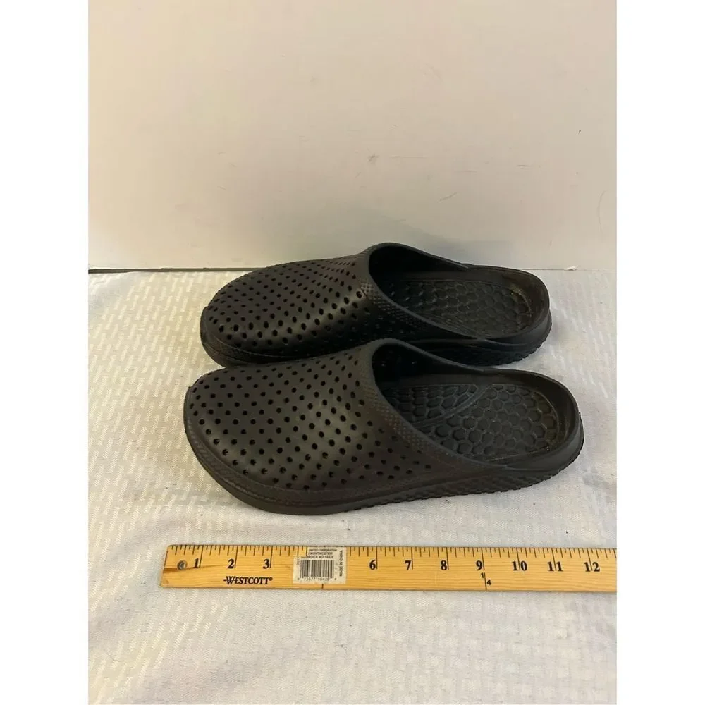 Black clogs‎ men’s size 12 made USA slip ons